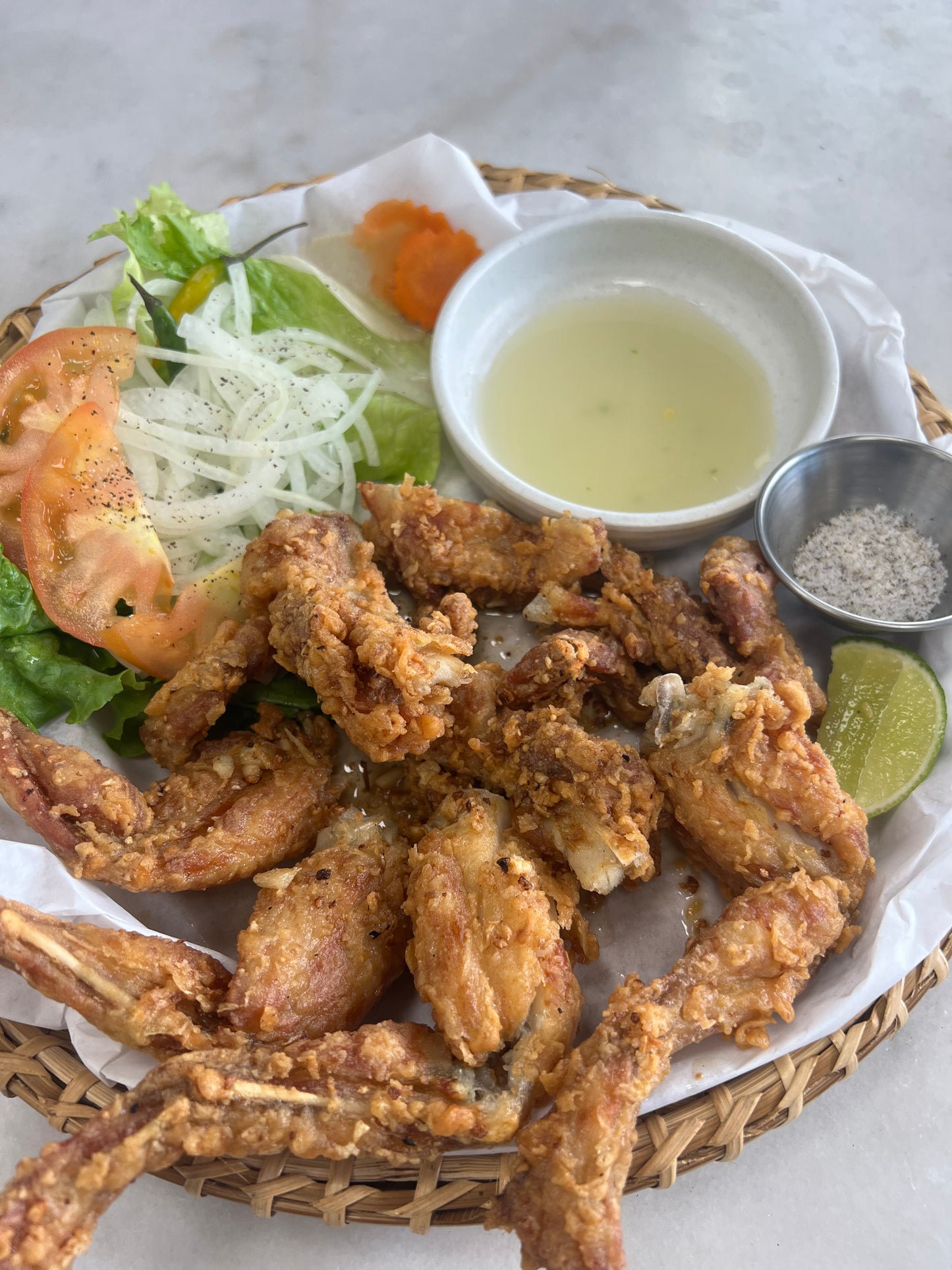 Ếch Chiên Bơ - Frog Legs