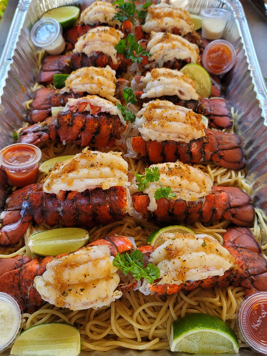 Baked 4-5oz Premium Lobster Tails with Garlic Noodles Tray (12pcs)