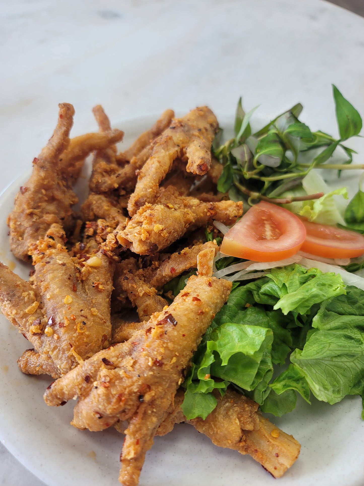 Chân gà chiên giòn múi ớt