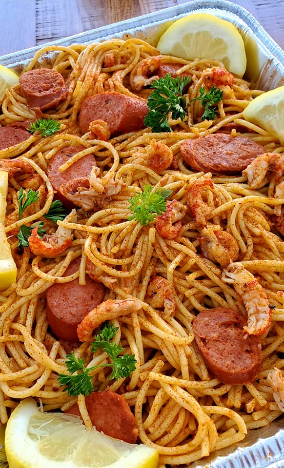 Cajun Garlic Noodles Crawfish Tray