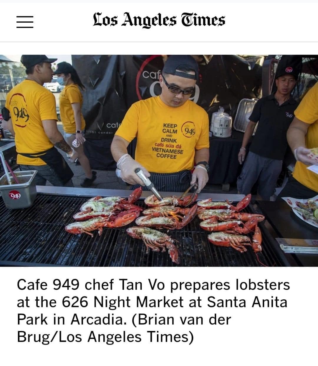 4 Grilled LIVE Premium Lobsters "Market Price" Party Tray