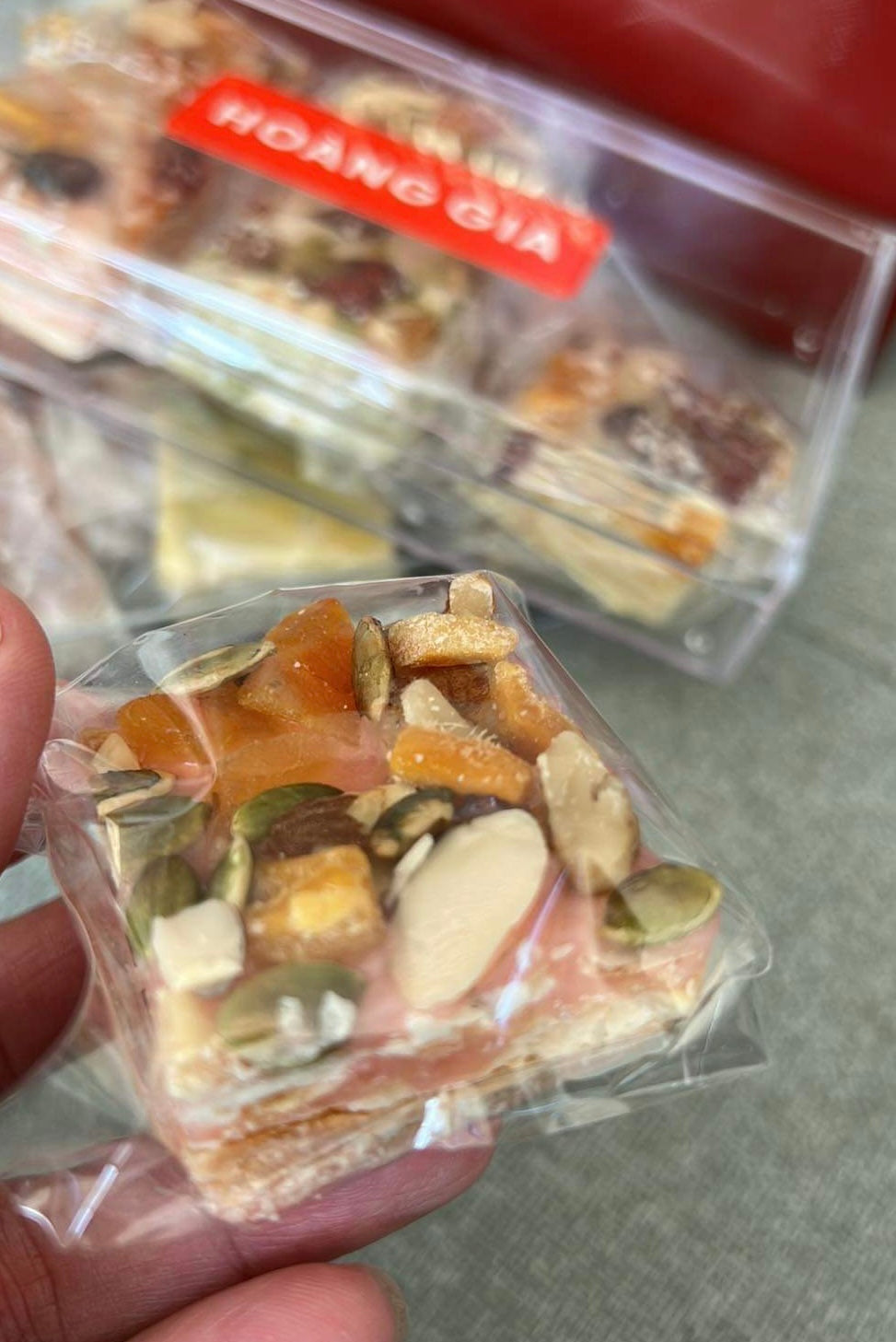 Hoang Gia Snow Cake (included: Matcha, Strawberry, Cranberry and Chocolate)