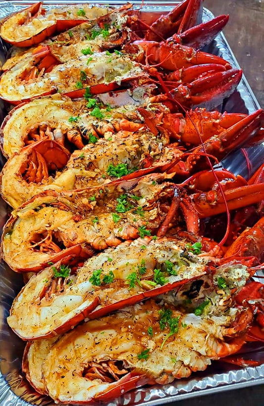 4 Grilled LIVE Premium Lobsters "Market Price" Party Tray